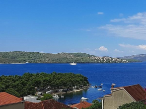 Ferienwohnung mit Meerblick von der Terrasse für bis zu sechs Personen
